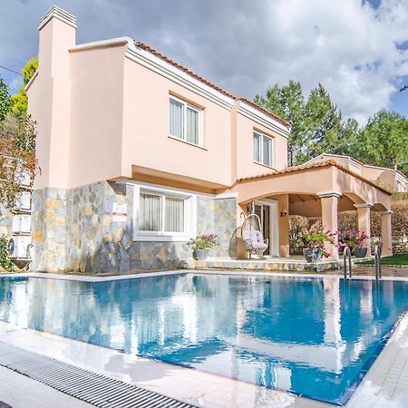 Pine Club Apart Hotel Kuşadası Buitenkant foto