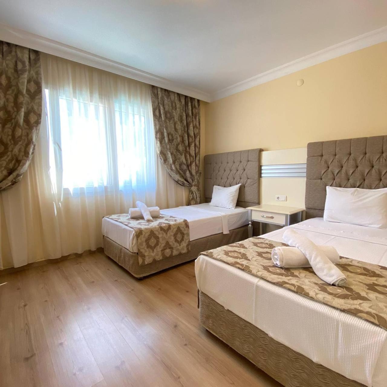 Pine Club Apart Hotel Kuşadası Buitenkant foto