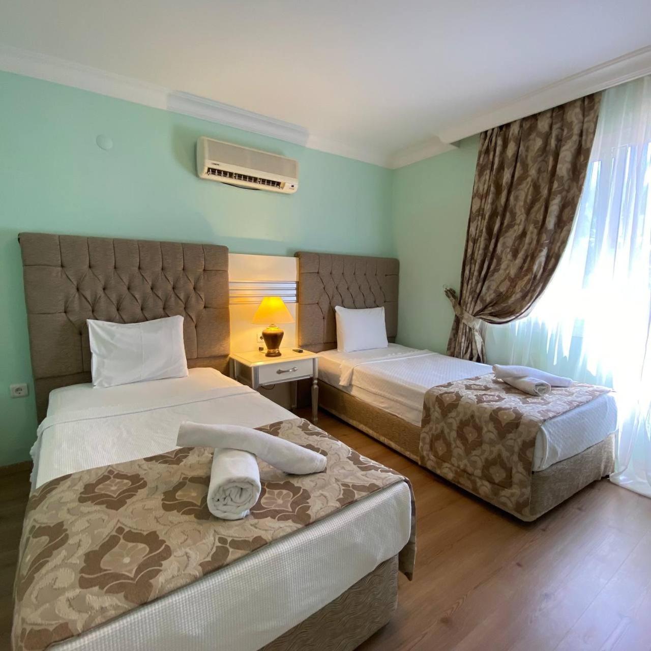 Pine Club Apart Hotel Kuşadası Buitenkant foto